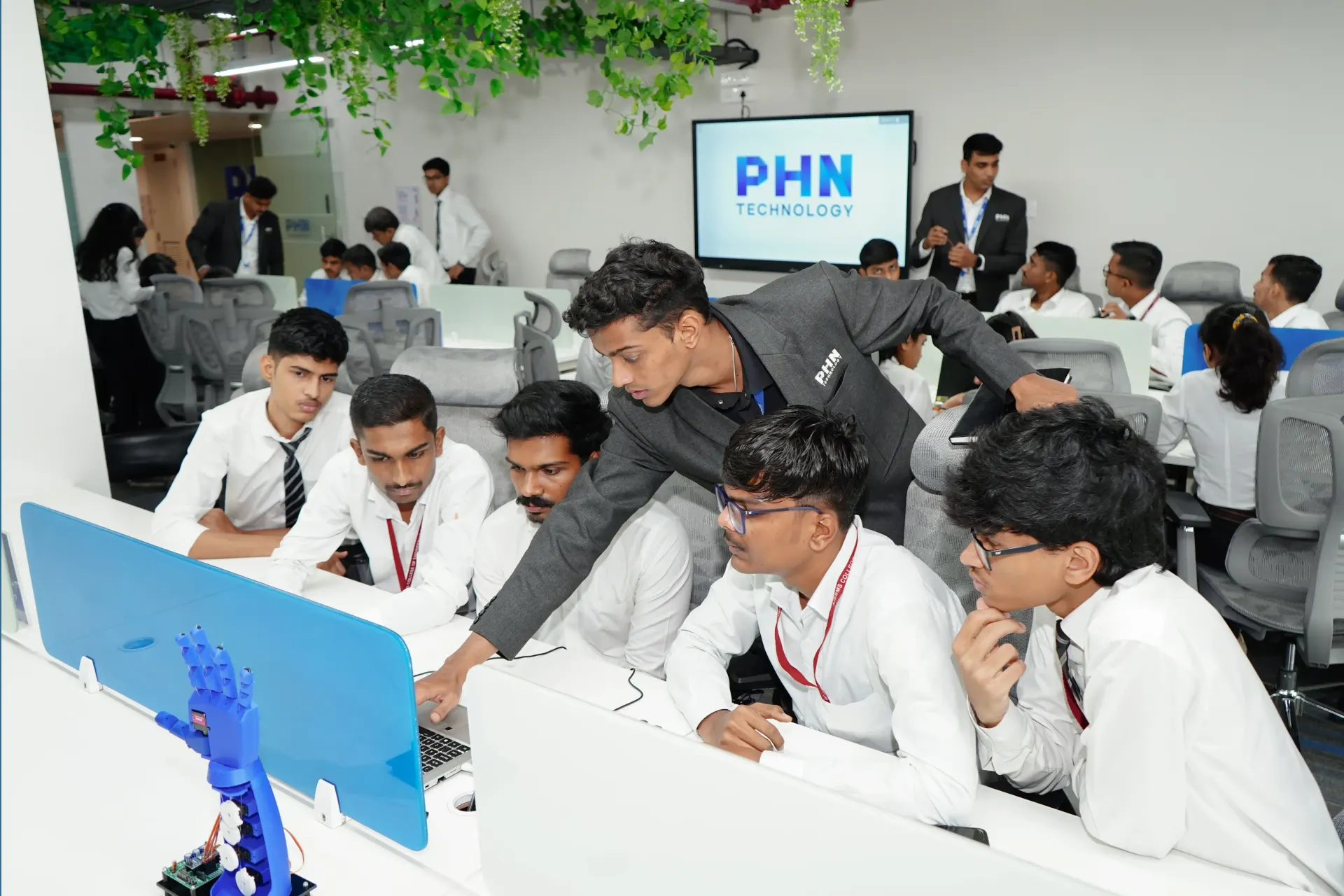In-Office Internship Program | PHN Technology